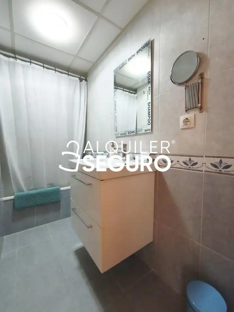 Bathroom of Flat for rent in Alicante / Alacant  with Air Conditioner, Heating and Terrace
