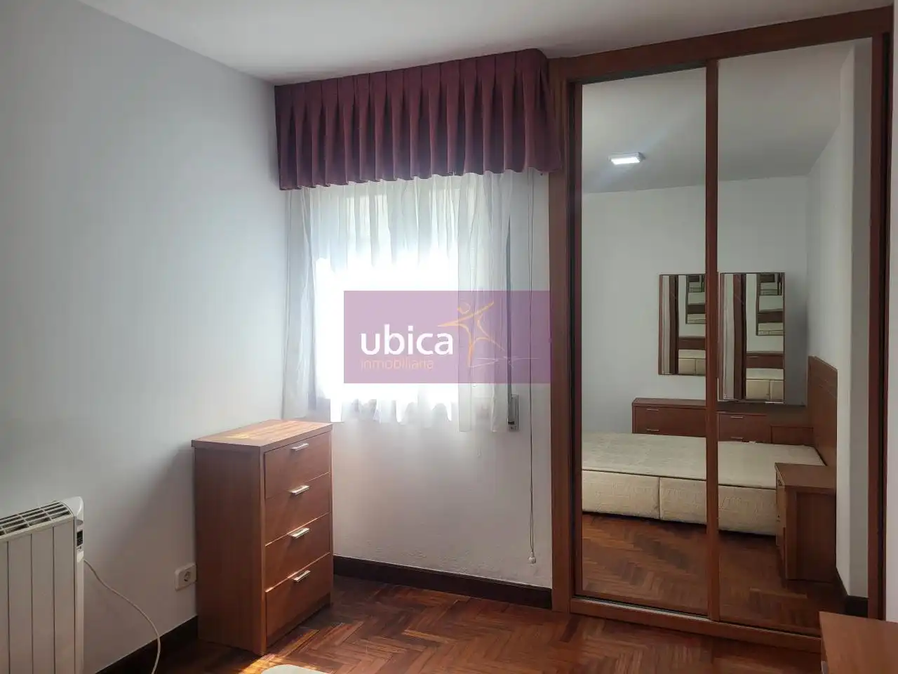 Habitación de Piso en venta en Vigo  con Calefacción, Parquet y Terraza