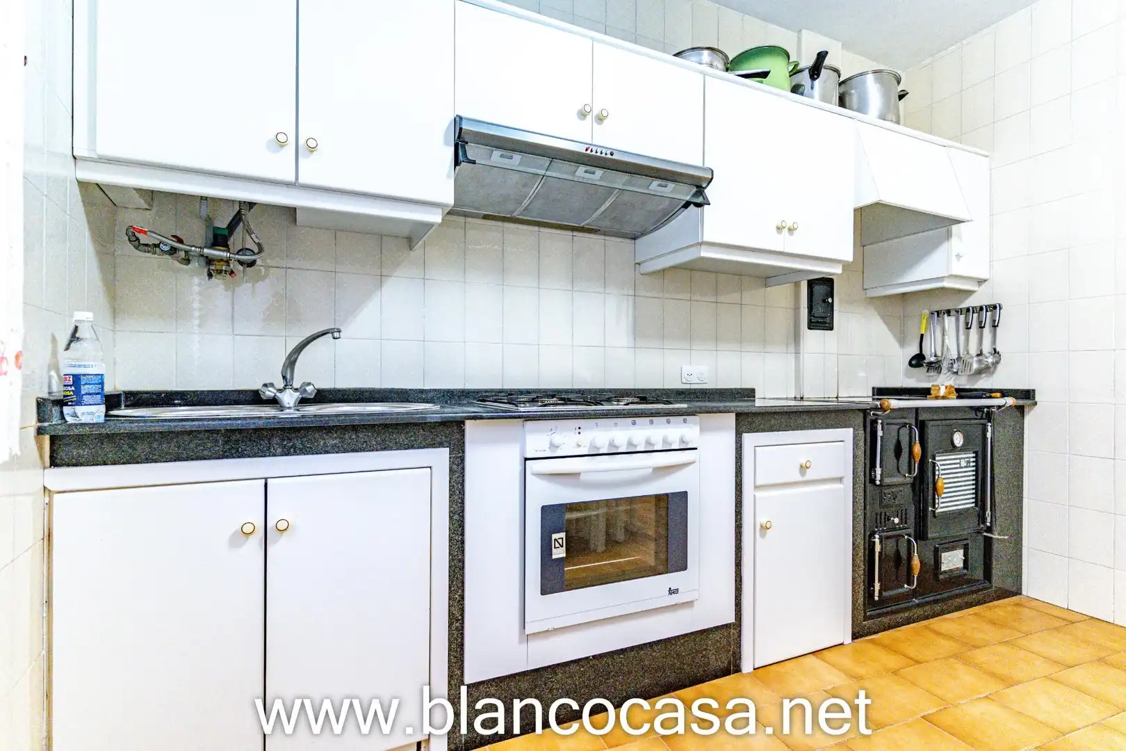 Cocina de Casa o chalet en venta en Malpica de Bergantiños con Calefacción, Trastero y Amueblado