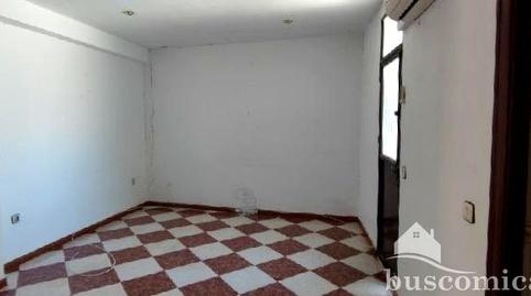 Foto 3 de Casa adosada en venda a Joaquin Ruiz Alvarez, Jabalquinto, Jaén