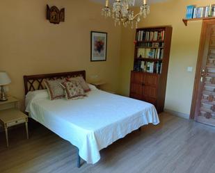 Bedroom of Apartment to share in La Zubia  with Air Conditioner