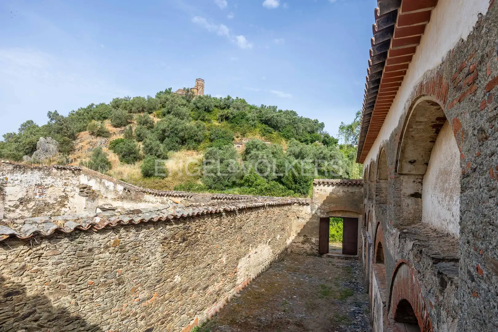 Vista exterior de Finca rústica en venta en Almonaster la Real con Calefacción