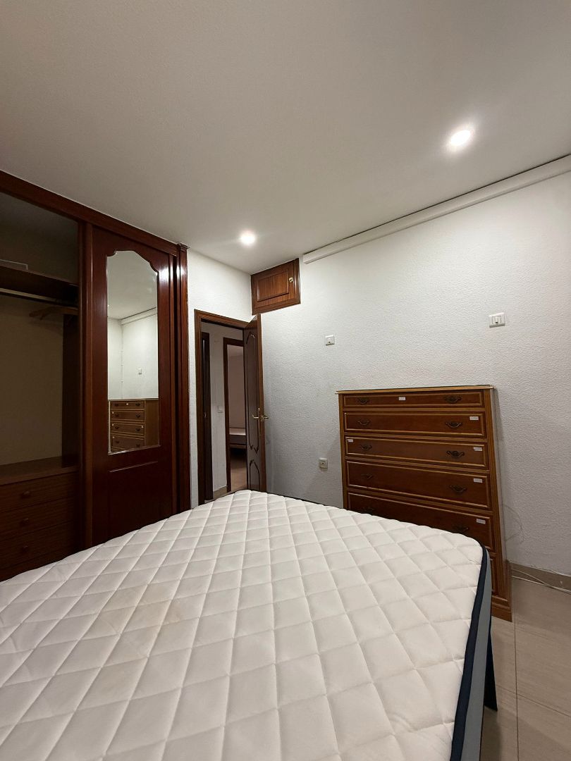 Habitación de Piso de alquiler en  Córdoba Capital con Aire acondicionado, Amueblado y Horno