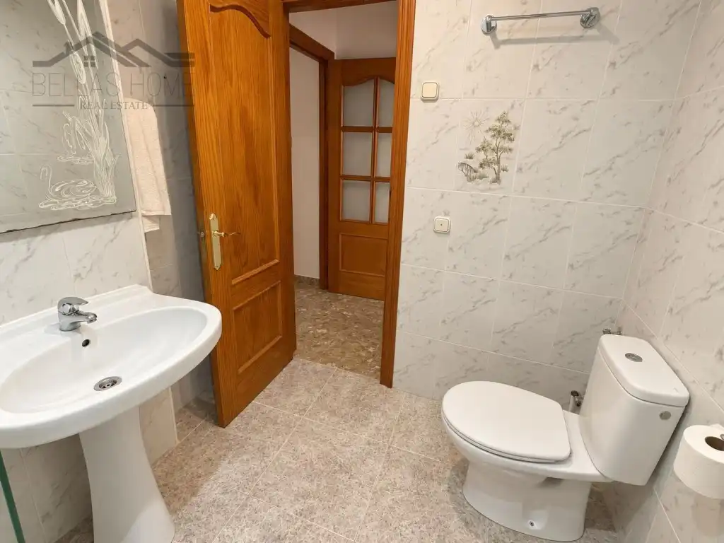 Bathroom of Ground floor for rent in Estepona  with Furnished, TV and Internet