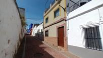 Vista exterior de Casa adosada en venda en Alcalá de Guadaira