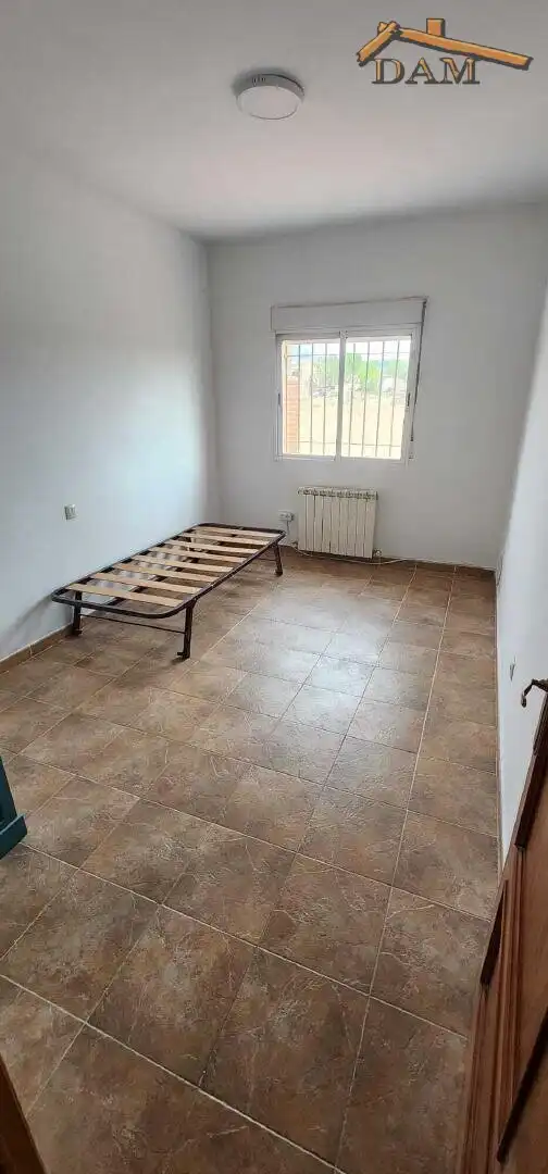 Habitación de Casa adosada de alquiler en Layos
