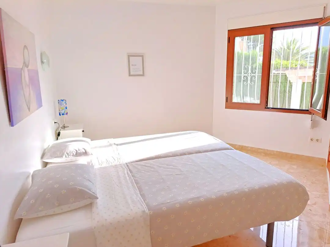 Schlafzimmer von Einfamilien-Reihenhaus zum Verkauf in Moraira