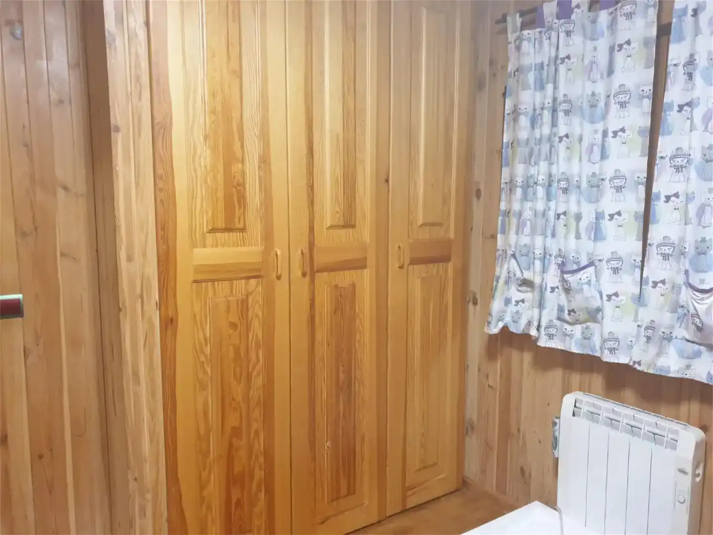 Dormitori de Casa o xalet en venda en Frumales amb Aire condicionat i Parquet