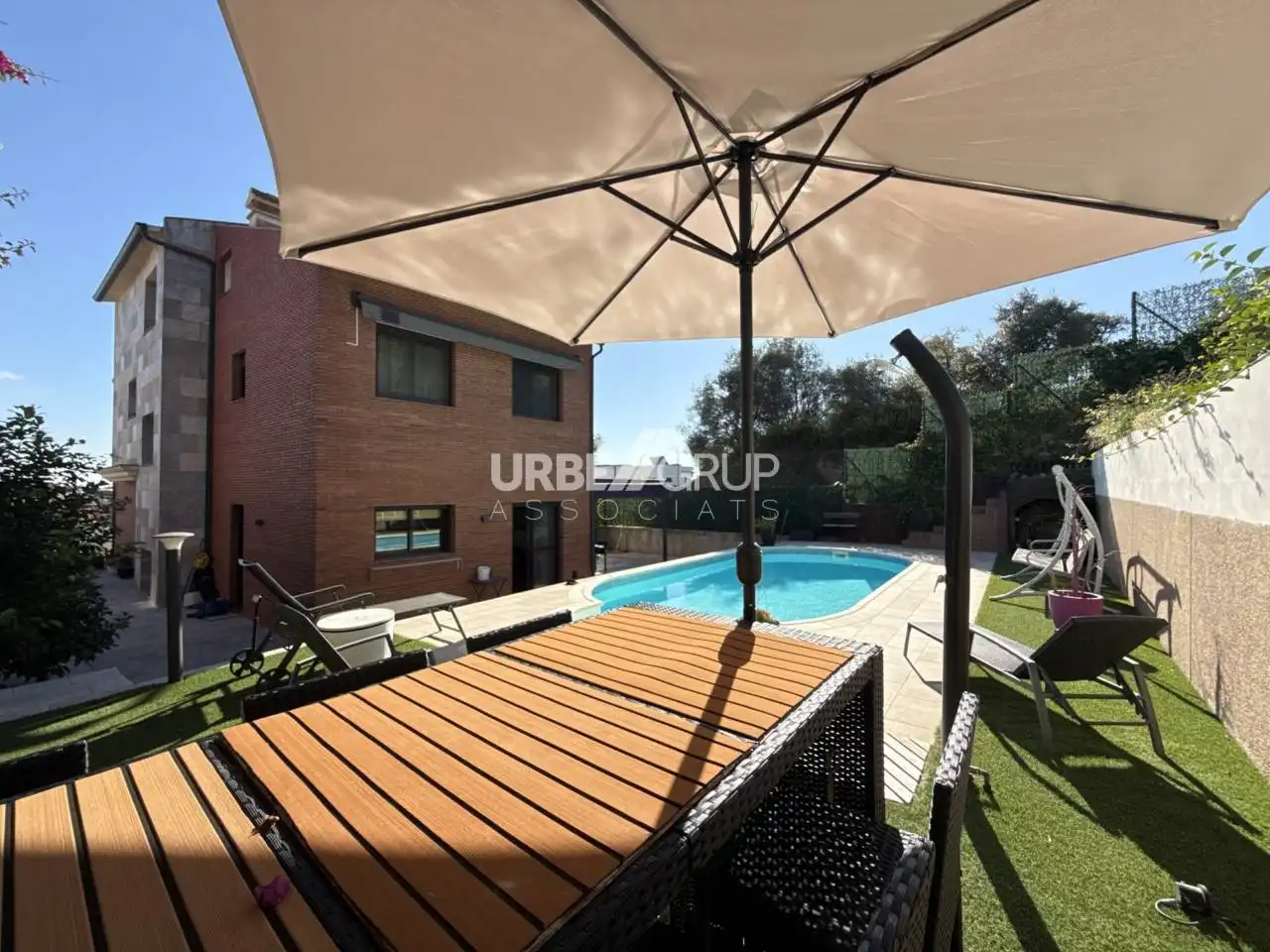 Piscina de Casa o xalet en venda en Masquefa amb Aire condicionat, Calefacció i Jardí privat