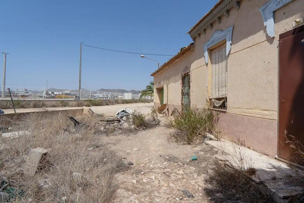 Vista exterior de Planta baja en venta en Cartagena