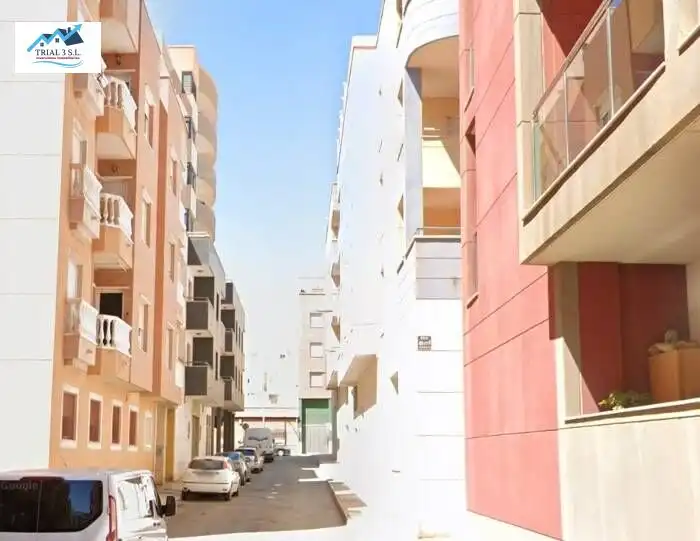 Piso con ascensor en venta en Calle TOLEDO (E)