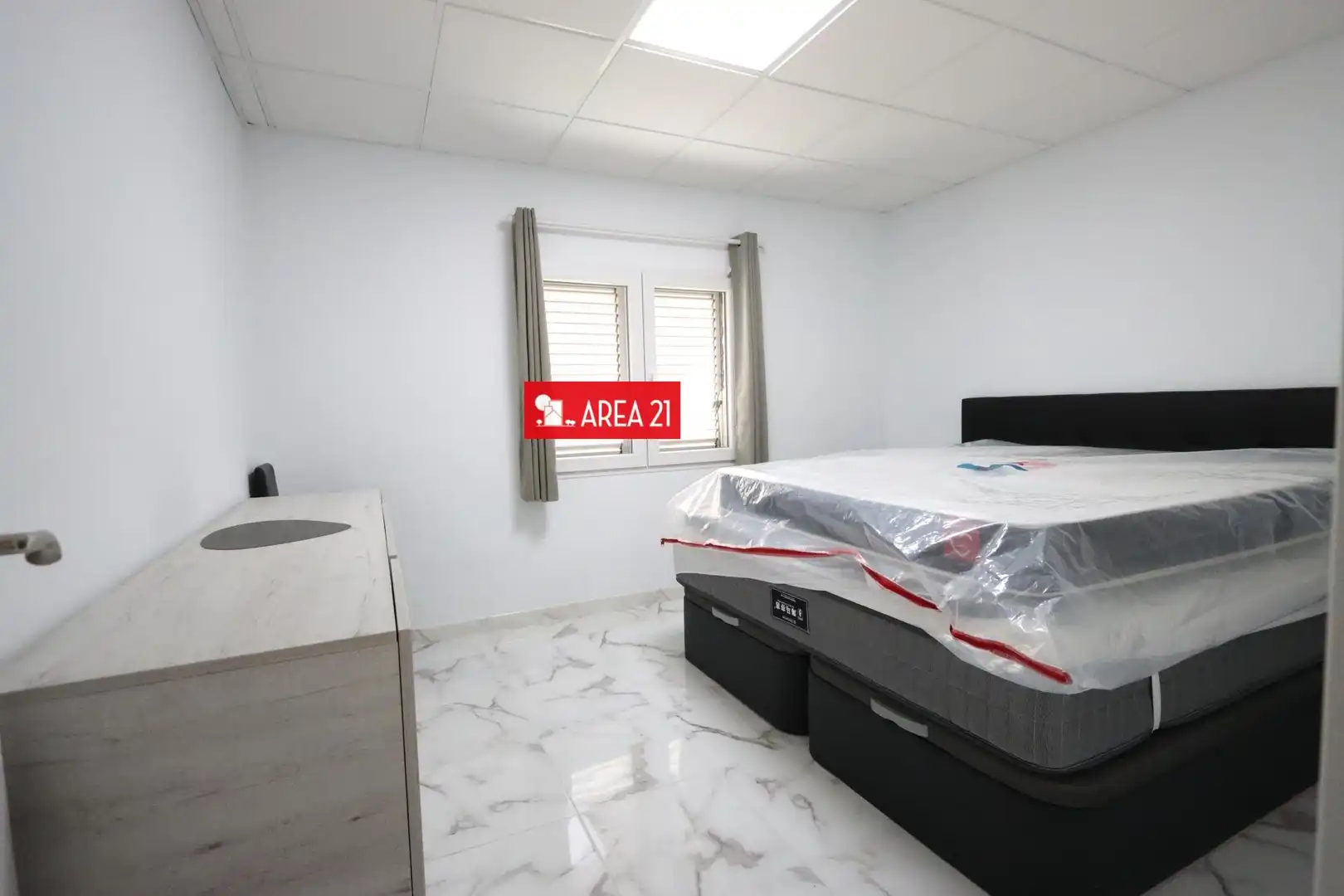 Bedroom of Houses for sale in La Pobla de Vallbona  with Heating, Terrace and Storage room