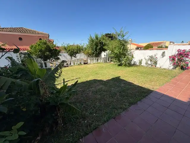Jardín de Casa o chalet en venta en Algeciras con Aire acondicionado, Jardín privado y Terraza