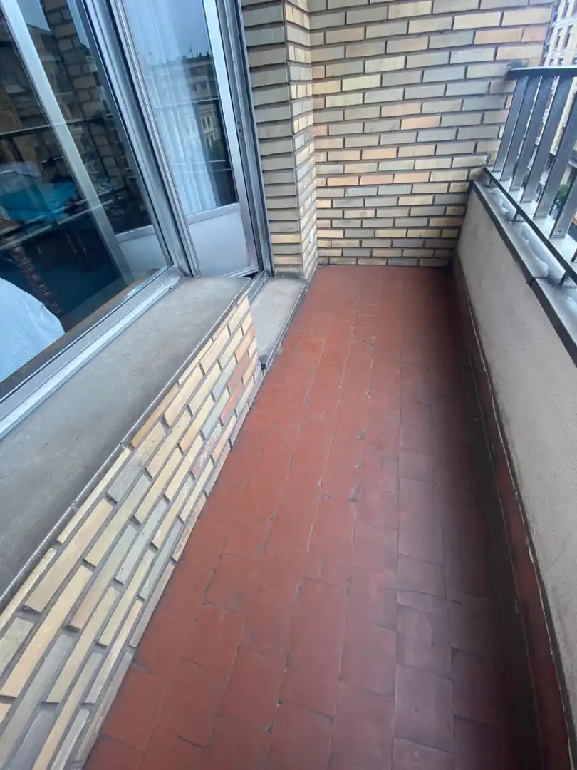 Terrassa de Pis en venda en Oviedo  amb Calefacció, Terrassa i Traster