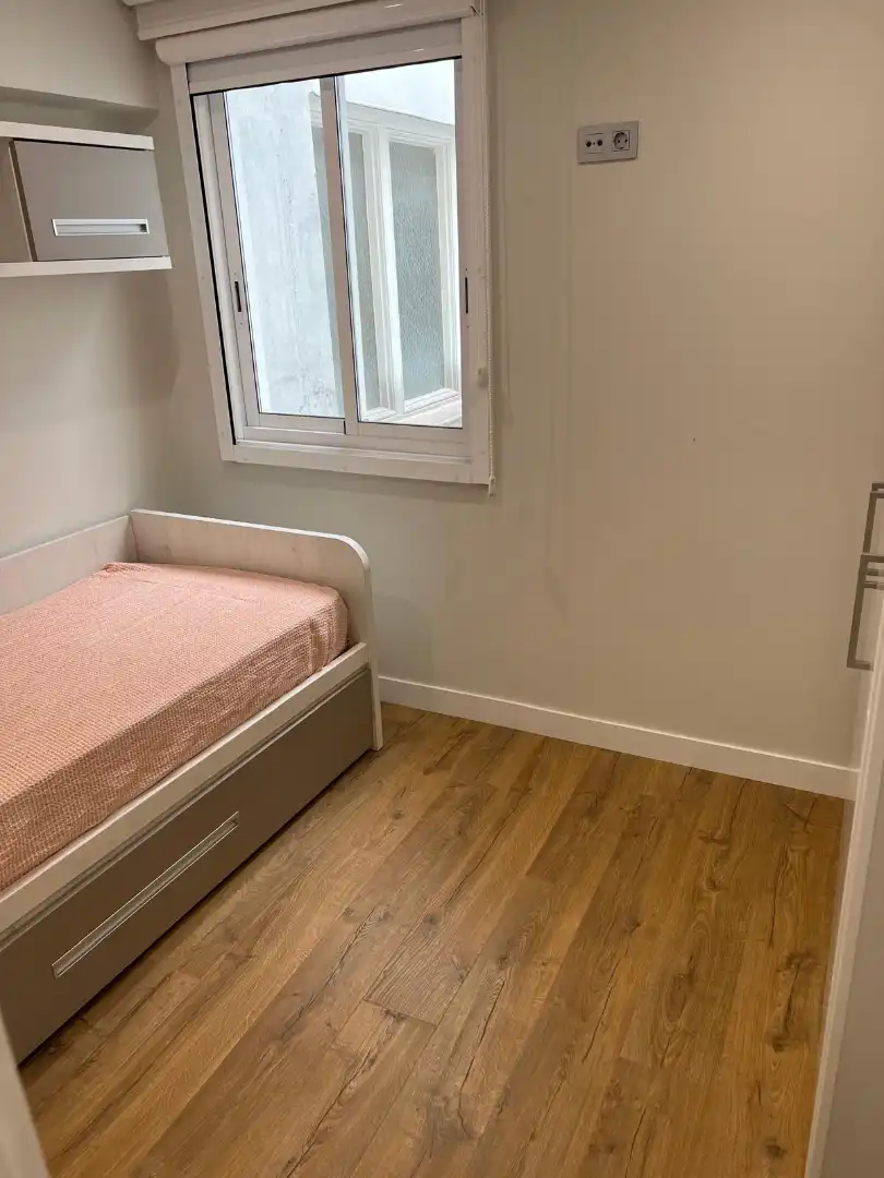 Habitación de Piso en venta en A Coruña Capital  con Amueblado y Horno