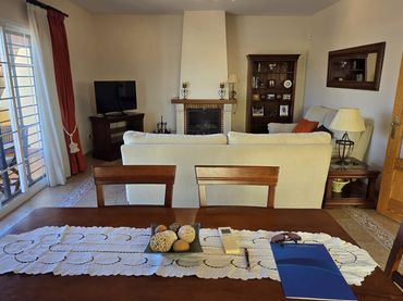 Casa pareada con balcón en venta en Capellanía - Retamar