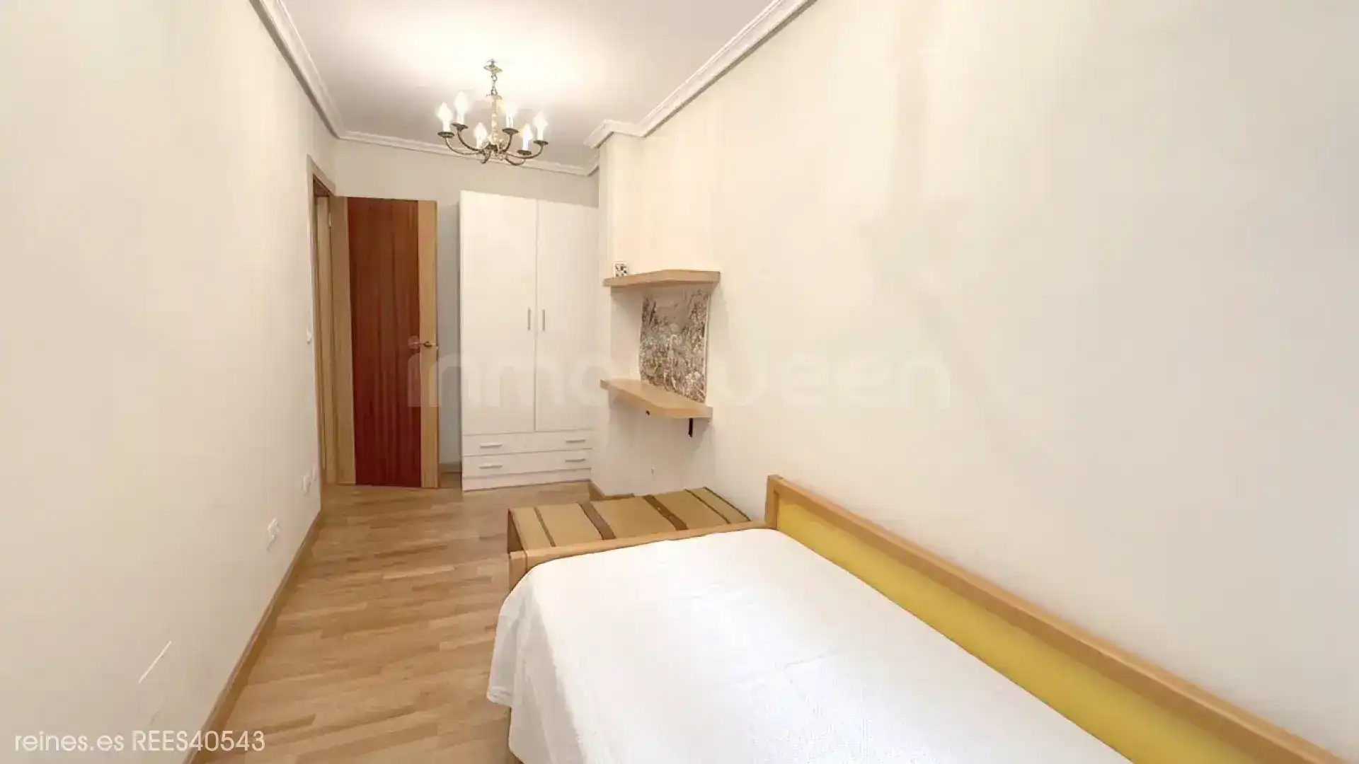Bedroom of Flat for sale in Reinosa  with Heating, Terrace and Furnished