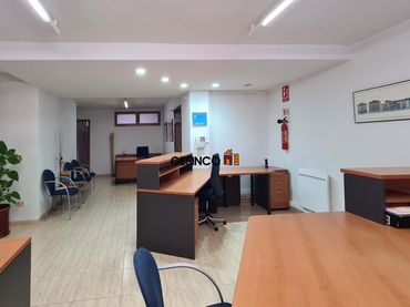 Locale commerciale in vendita a Sant Josep - Zona Hospital