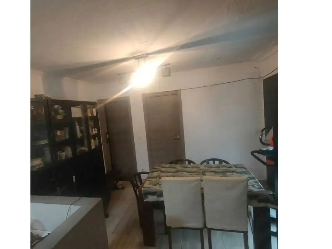Flat for sale in  Valencia Capital