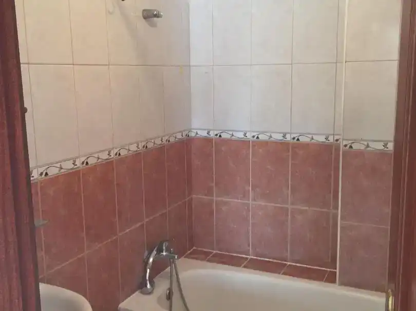 Badezimmer von Dachboden zum Verkauf in Arona mit Klimaanlage, Abstellraum und Möbliert