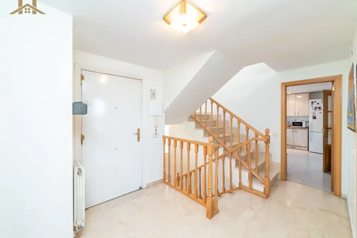 Casa o xalet en venda en Arroyomolinos (Madrid) amb Aire condicionat, Jardí privat i Terrassa
