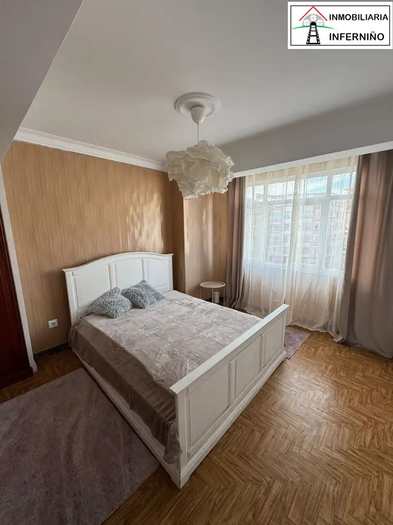 Schlafzimmer von Wohnung zum Verkauf in Ferrol mit Abstellraum und Balkon