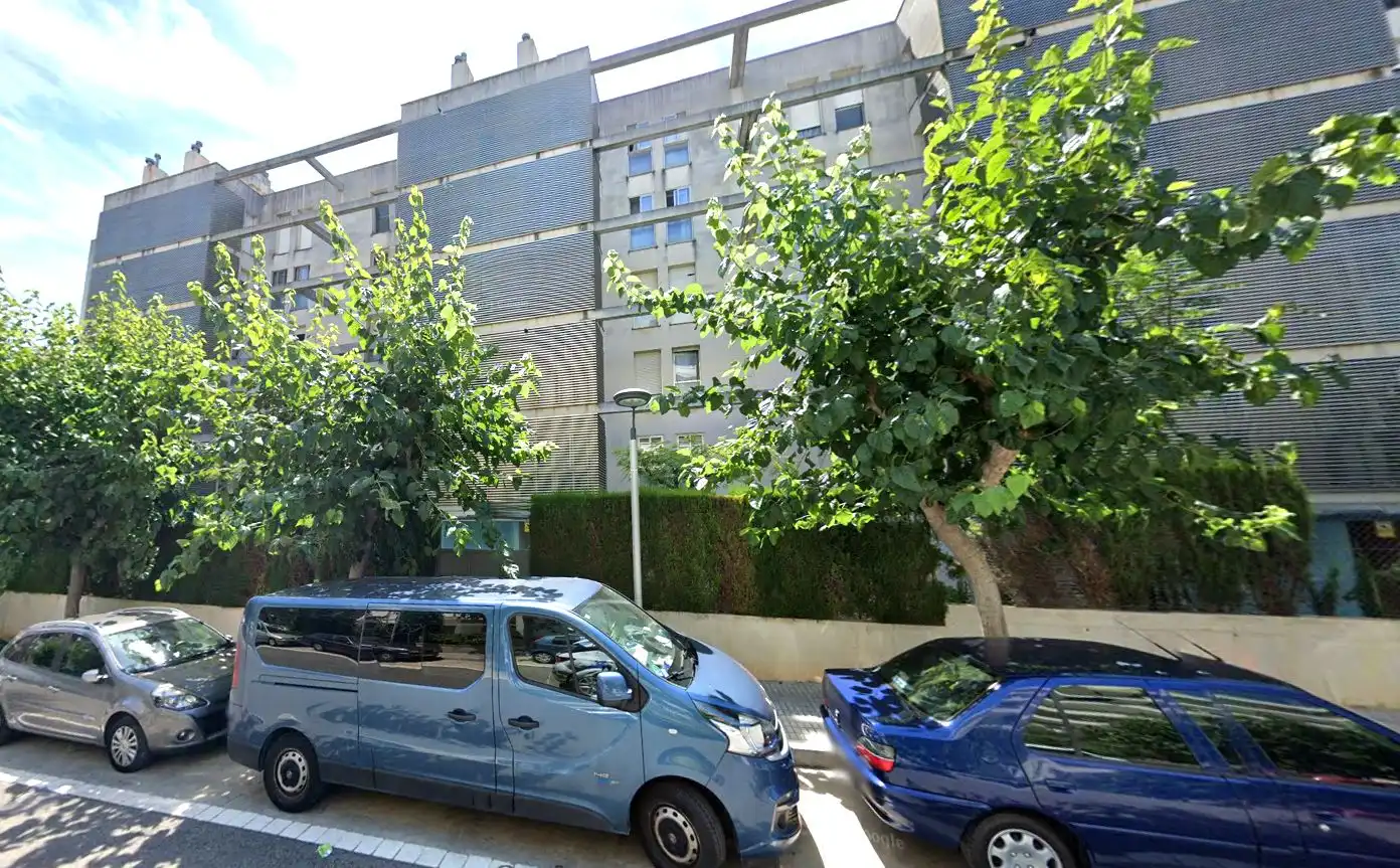 Appartement compact à vendre à Sinies