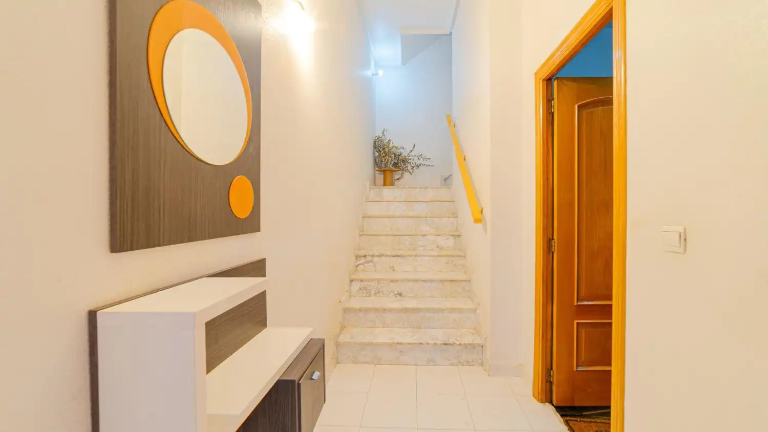 Casa adosada en venta en Orihuela con Terraza y Balcón