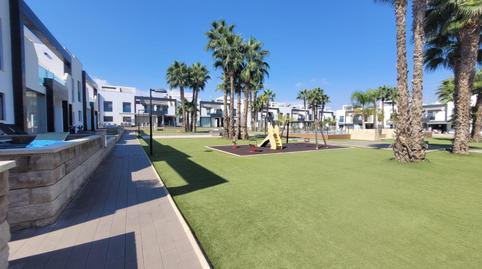 Foto 4 de Casa o xalet en venda a La Zenia, Alicante