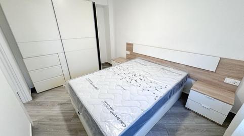 Foto 4 de Estudio de alquiler en Las Trescientas - San Francisco - Ciudad Vergel, Elda