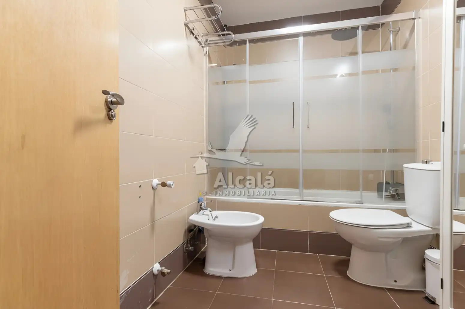 Badezimmer von Wohnung zum Verkauf in Camarma de Esteruelas mit Heizung, Balkon und Gemeinschaftspool