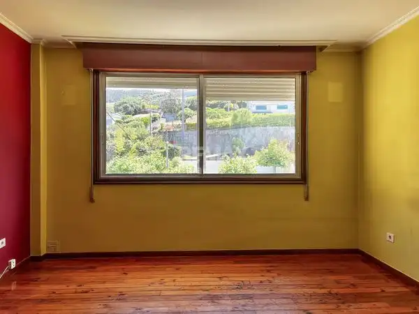 Schlafzimmer von Wohnung zum Verkauf in Nigrán mit Privatgarten und Abstellraum