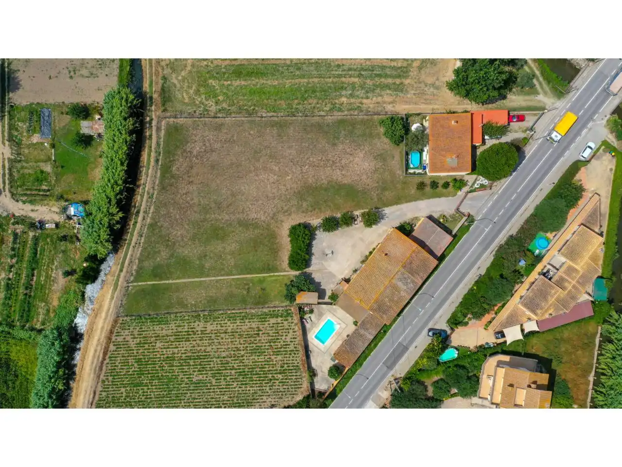 Country homes for sale in Verges  with Air Conditioner, Private garden and Terrace