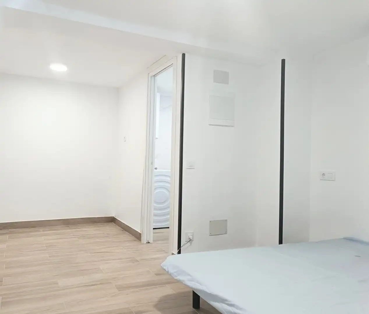 Bedroom of Commercial properties for rent in Madrid  with Air Conditioner
