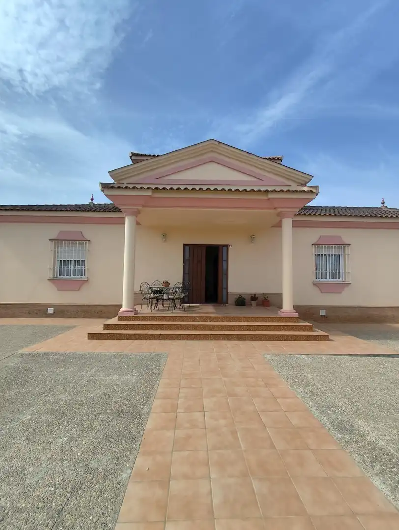 Detached house with pool for sale in Las Almenas, imagen 4