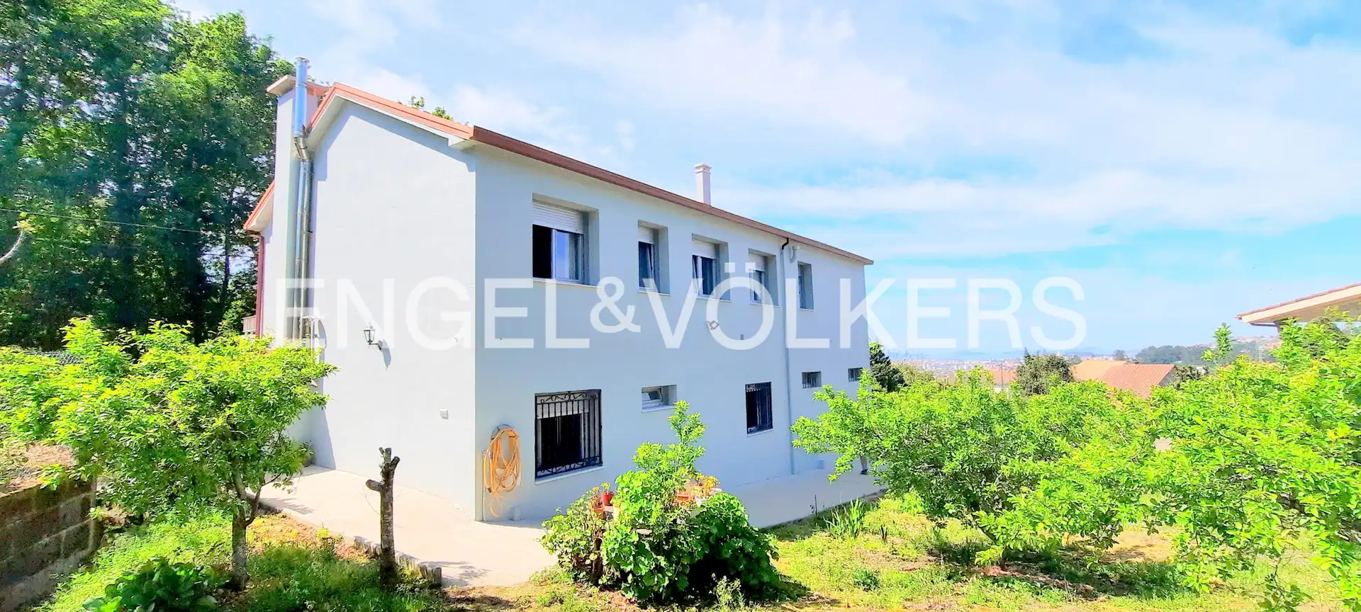 Vista exterior de Finca rústica en venta en Vigo  con Calefacción, Parquet y Terraza