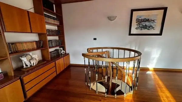 Maisonette zum Verkauf in Vigo  mit Heizung, Parkett und Terrasse