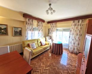 Living room of Flat to rent in Salamanca Capital  with Heating, Parquet flooring and Furnished