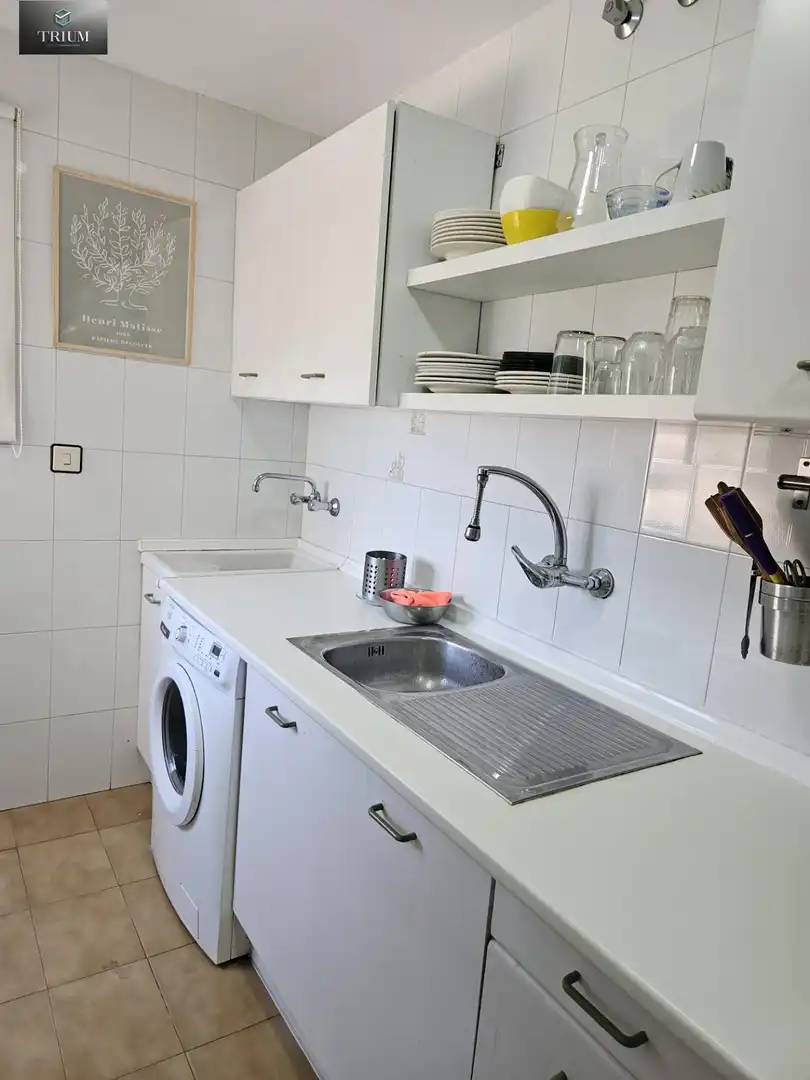 Cuina de Apartament de lloguer en Salobreña amb Aire condicionat, Moblat i Balcó