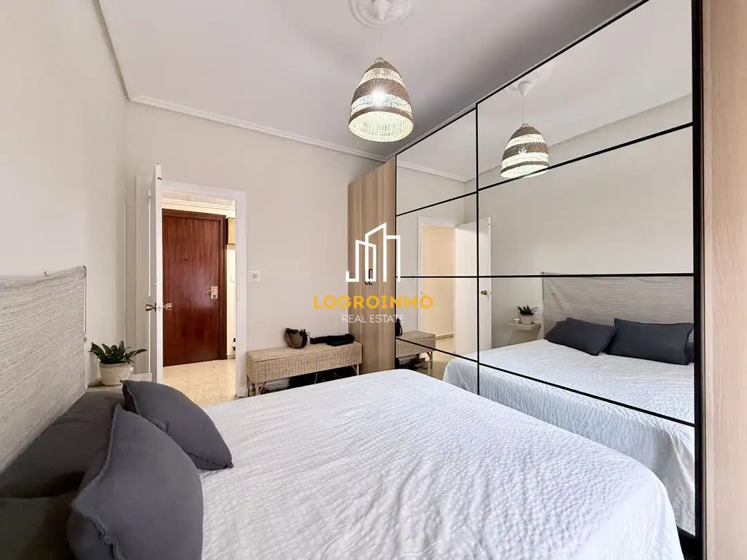 Bedroom of Flat for sale in  Logroño  with Heating and Terrace