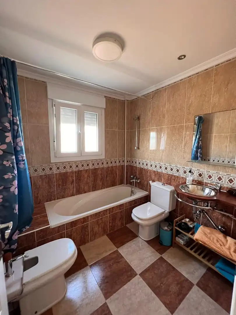 Bany de Casa o xalet en venda en Los Barrios