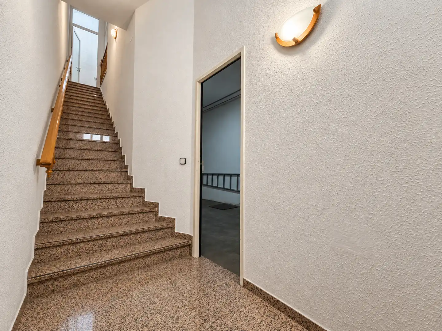 Semi-detached house with terrace for sale in Marianao, imagen 11
