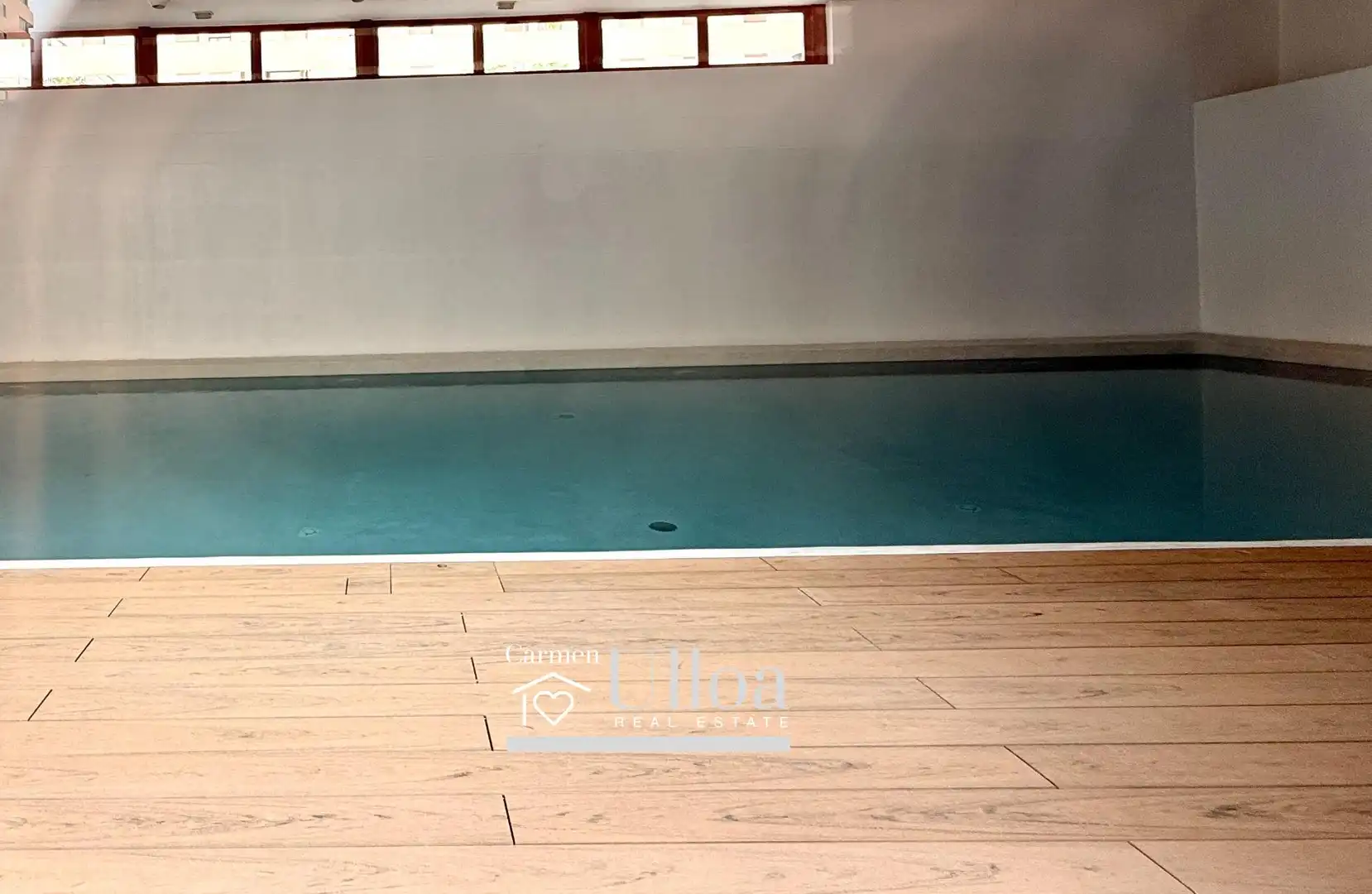 Piscina de Apartamento en venta en Alicante / Alacant con Aire acondicionado, Calefacción y Jardín privado