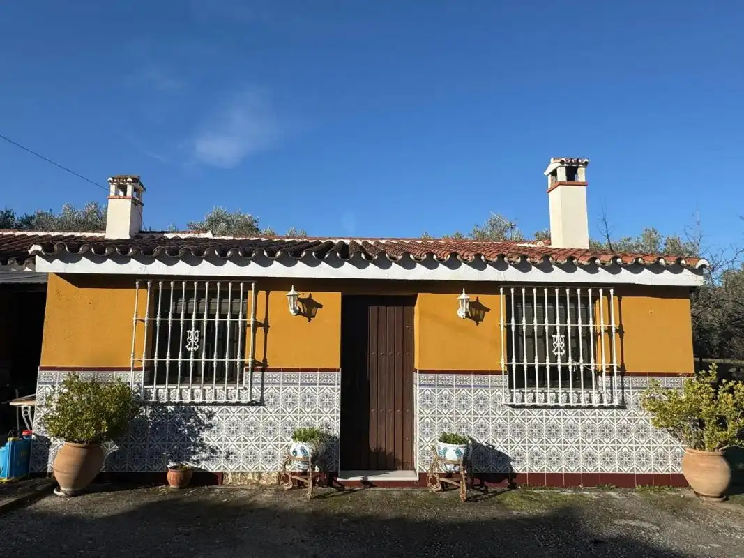 Exterior view of Country homes for sale in Villanueva del Trabuco  with Air Conditioner, Heating and Private garden