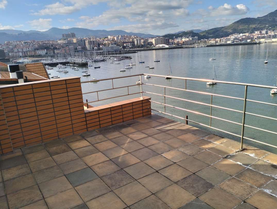 Terrassa de Dúplex de lloguer en Getxo  amb Calefacció, Terrassa i Traster