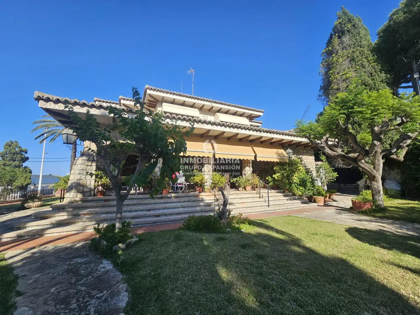 Jardín de Casa o chalet en venta en Alicante / Alacant con Jardín privado, Terraza y Trastero
