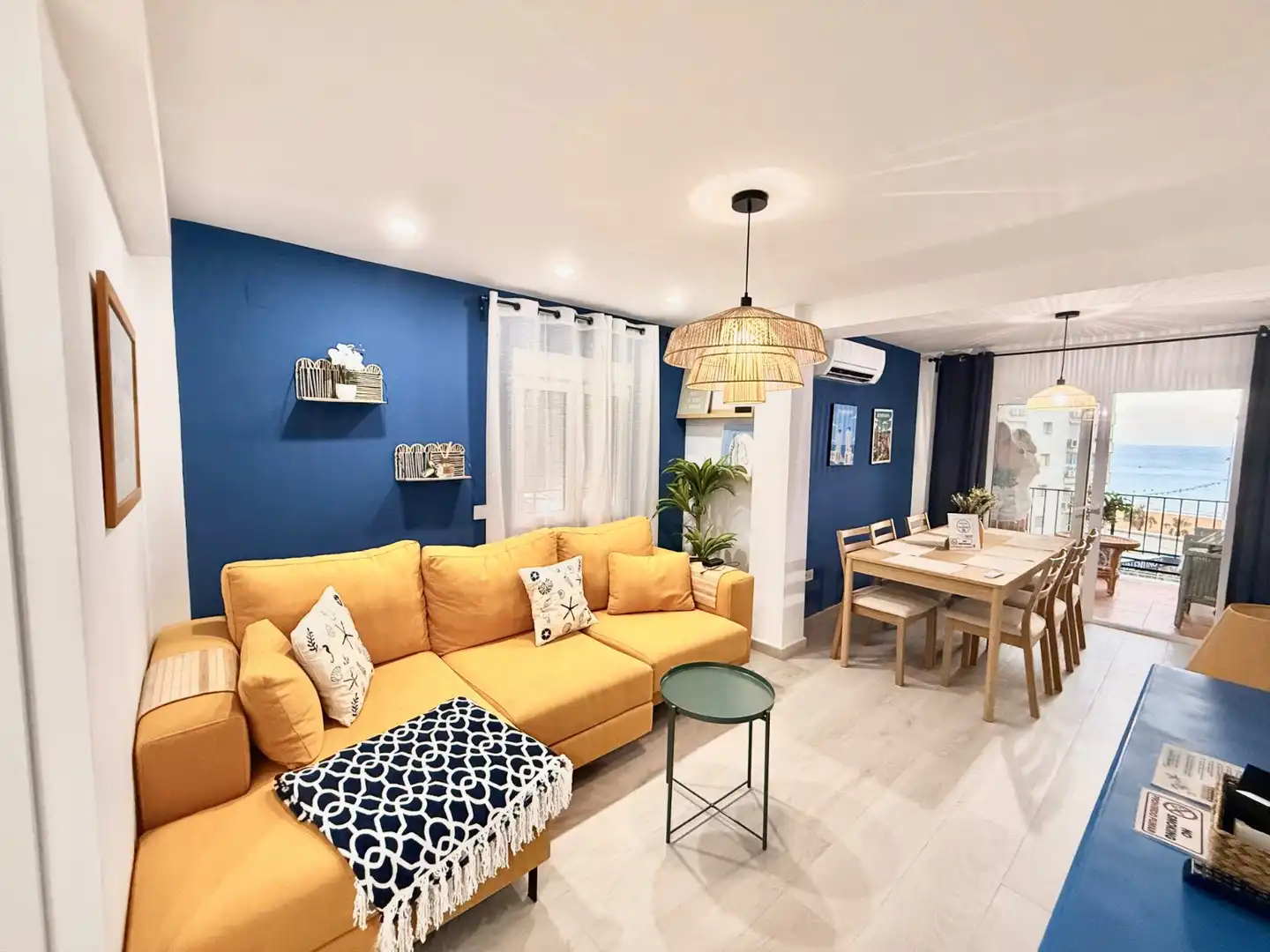 Apartments for rent in Playa Levante