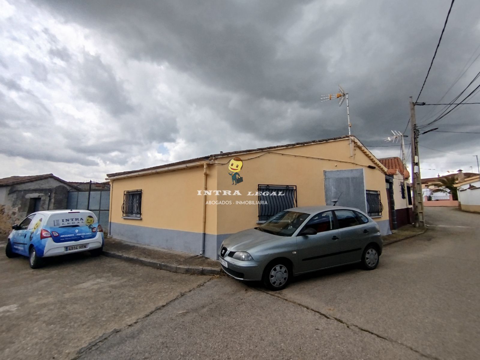 Vista exterior de Casa o xalet en venda en Cabrillas amb Moblat