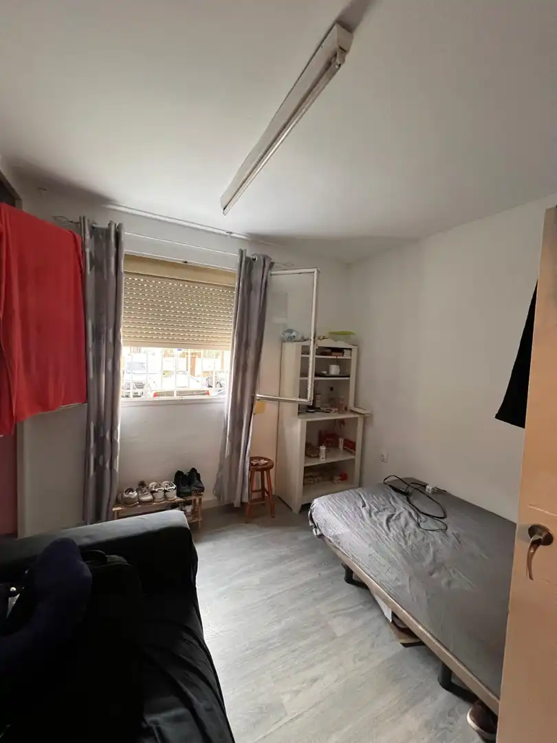 Habitación de Piso en venta en Barcelona con Balcón