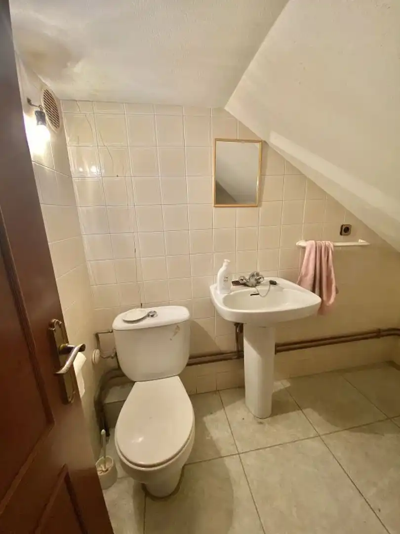 Baño de Local de alquiler en Arteixo con Calefacción